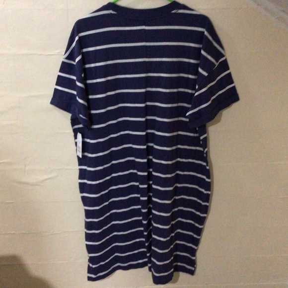 Time and Tru Navy Striped Women's Tee - Picture 2 of 2